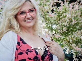 AnnabelHot