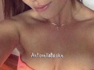 AntonellaBroke