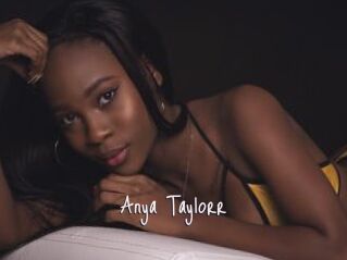 Anya_Taylorr