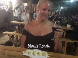 BlondeRonnie