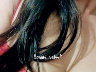 Bonnie_velvet