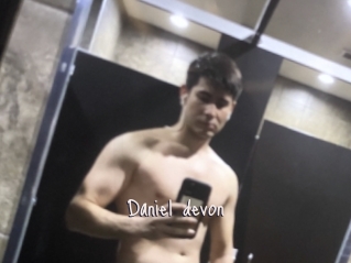 Daniel_devon