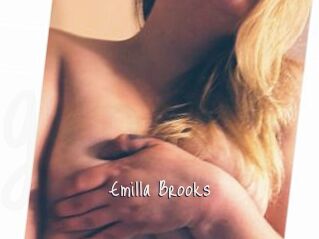 Emilla_Brooks