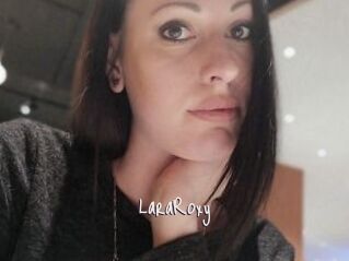 LaraRoxy