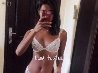 Luna_Foster