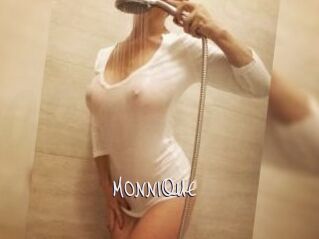 MONNIQUE_