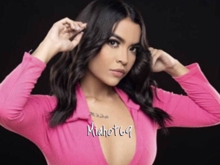 Miahot69
