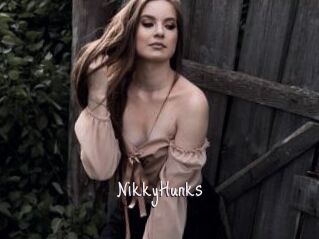 NikkyHunks
