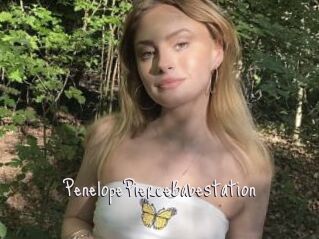 PenelopePierceBabestation