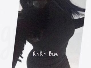 RhiRhi_Babe