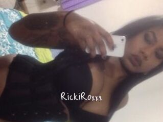 RickiRoxxx