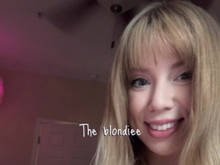 The_blondiee
