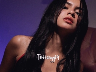 Tiiffanyy19